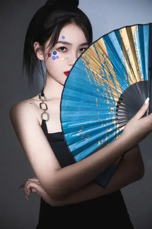 龙凤直播app互动连麦界面展示图